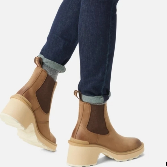 Sorel Shoes - Sorel hi line heel chelsea boot brown 9.5 NWT